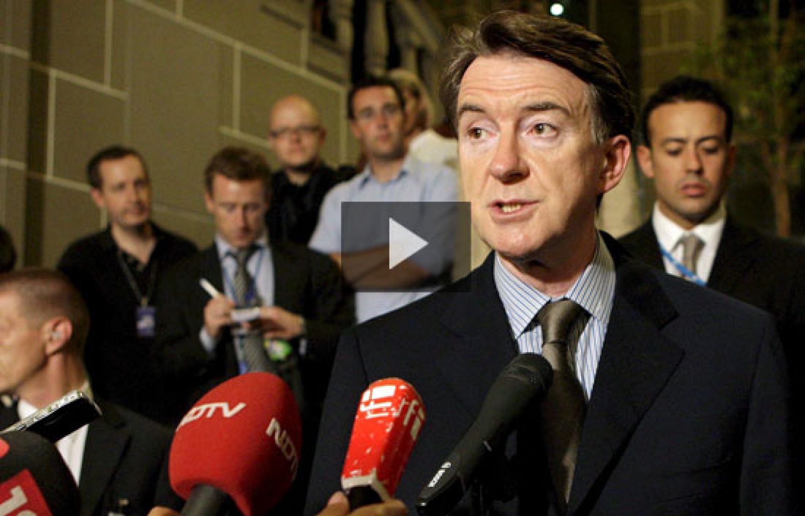 Gordon Brown remodela su Gobierno | Ver