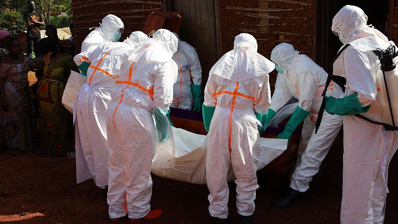 La OMS eleva a 220 las "muertes sospechosas" por el brote de ébola en el Congo: "La epidemia nos supera"