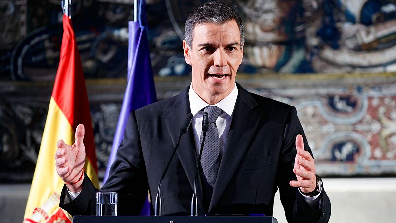 Sánchez garantiza colaboración tras la entrada de la UCO en Ferraz y no ve "motivos" para retirar su apoyo a Zapatero