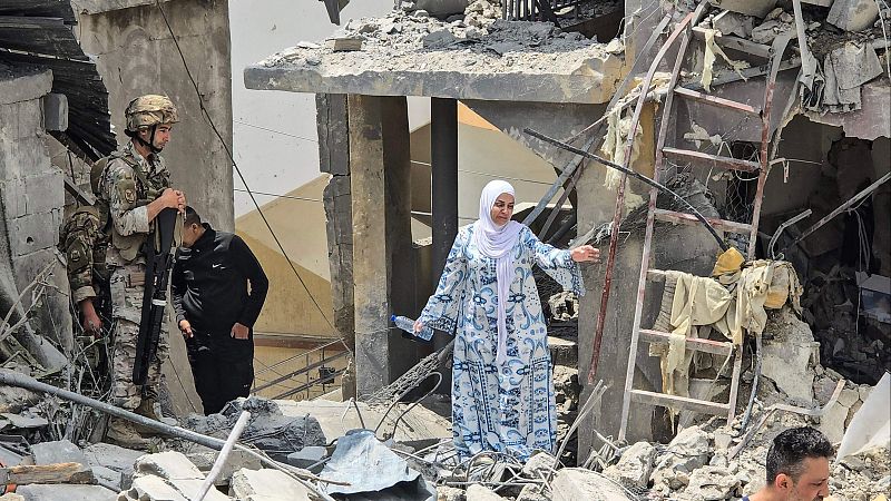 Israel lanza nuevos ataques en el Líbano, con al menos dieciséis muertos, pese al alto el fuego