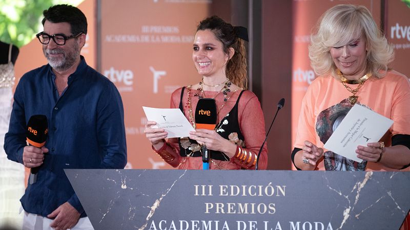 La lista de nominados a la III edici�n de los Premios Academia de la Moda Espa�ola que presentar� Jes�s V�zquez