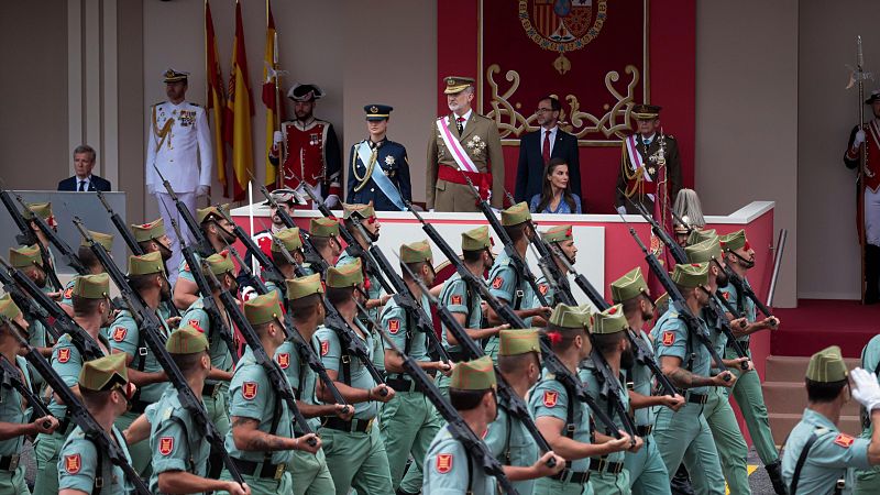 Desfile de las Fuerzas Armadas 2026 desde Vigo, en directo: la princesa Leonor asiste por primera vez junto a los reyes