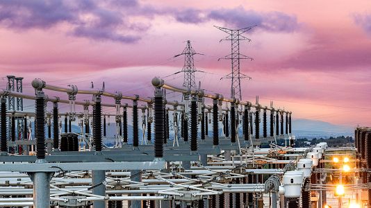 Bruselas aprueba el plan de 9.000 millones de euros del Gobierno para garantizar el suministro el�ctrico tras el apag�n