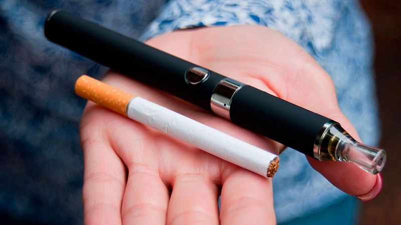 La indústria tabaquera es reinventa per guanyar els joves