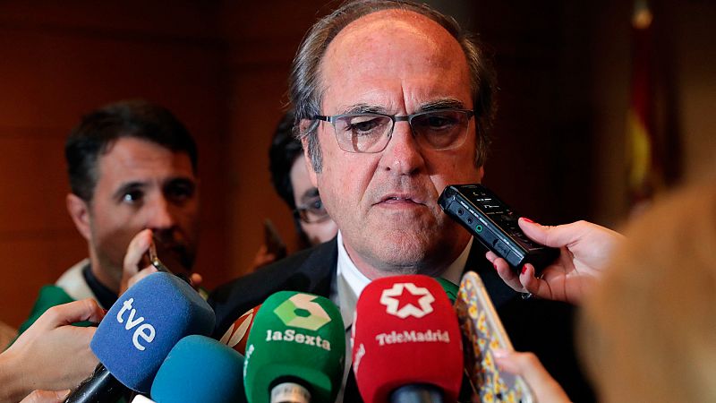 El PSOE registra la moción de censura contra Cifuentes y Cs insiste en la comisión de investigación