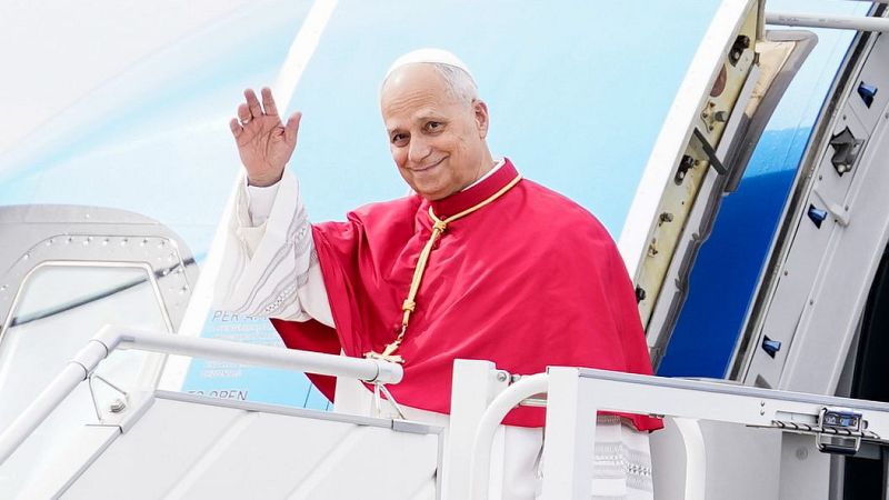 El papa León XIV llega a Madrid para su primera visita apostólica a España