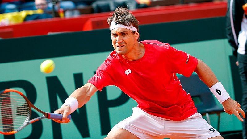 Zverev arrolla a Ferrer y Alemania suma el primer punto