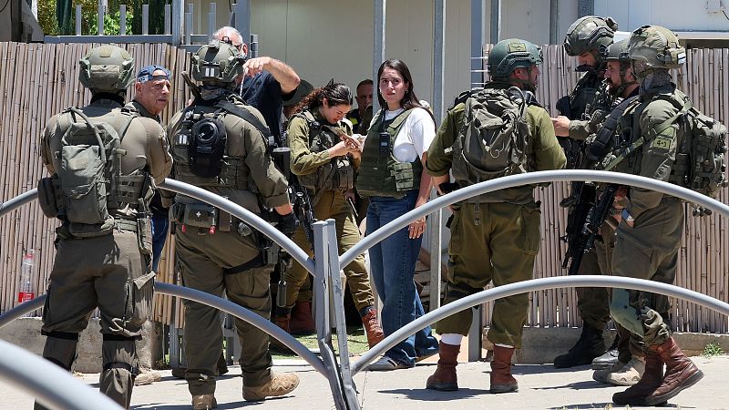Al menos un muerto y cinco heridos en un atentado múltiple en el centro de Israel, cuyo autor fue abatido por la Policía