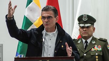 Paz promulga ley que regula estados de excepci�n en sexta semana de protestas en Bolivia