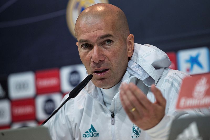 Zidane: "No vamos a hacer pasillo al Barcelona, es mi decisión"