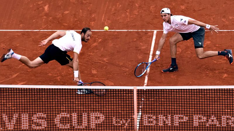 España cae ante Alemania en un dobles titánico