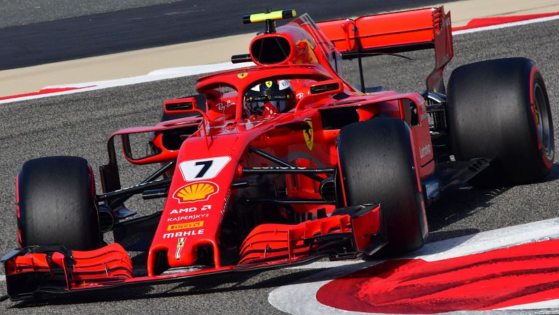 Vettel consigue la 'pole' en Baréin