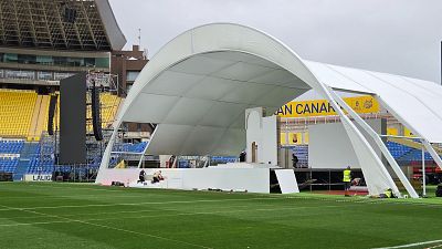 Preparativos para la misa del papa en el estado de Gran Canaria