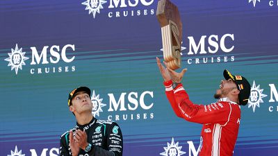 Lewis Hamilton estrena su palmar�s de victorias con Ferrari en Barcelona aupado por Fernando Alonso