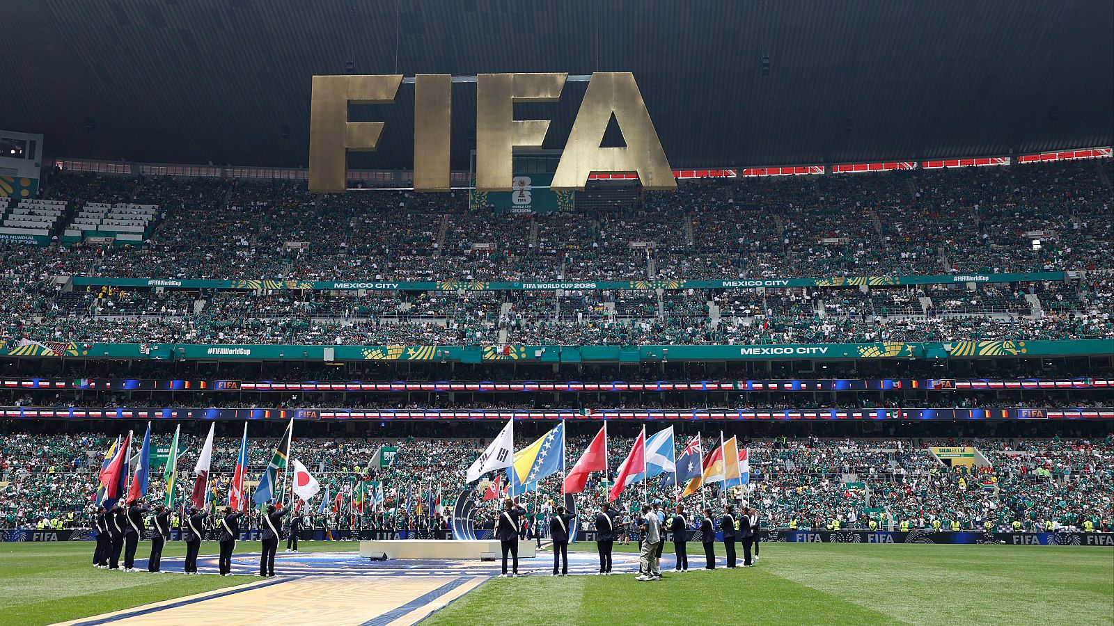 El lujo viste a las estrellas del Mundial | Ver