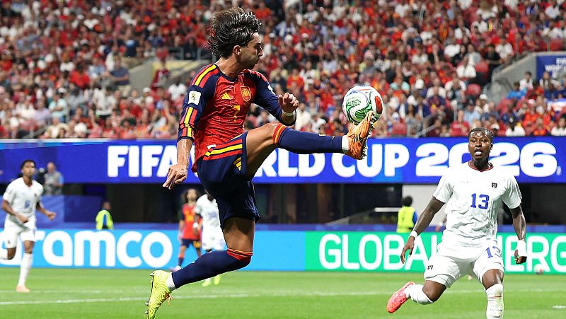 El debut de España en el Mundial arrasa con más de 7,3 millones y 60,4% de cuota en La 1, líder absoluta del día