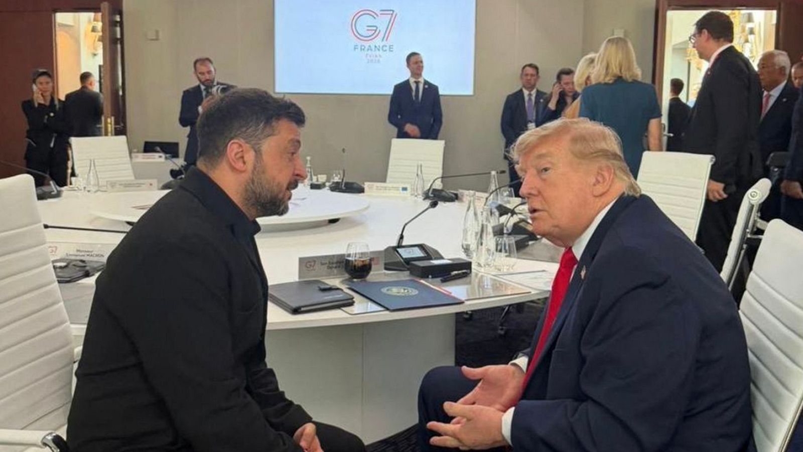Trump pide a Netanyahu que respete el alto el fuego en Líbano | Ver