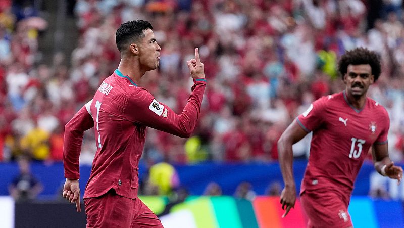 Un histórico Cristiano da la victoria a Portugal que se redime de las críticas a costa de Uzbekistán