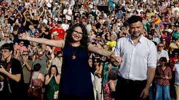 La exvicepresidenta del Gobierno valenciano M�nica Oltra y el portavoz de ERC en el Congreso, Gabriel Rufi�n, este viernes durante un acto conjunto en Valencia.