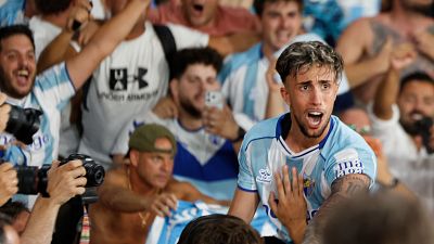 El M�laga vuelve a Primera tras ocho a�os en el infierno y un playoff decidido a mil revoluciones