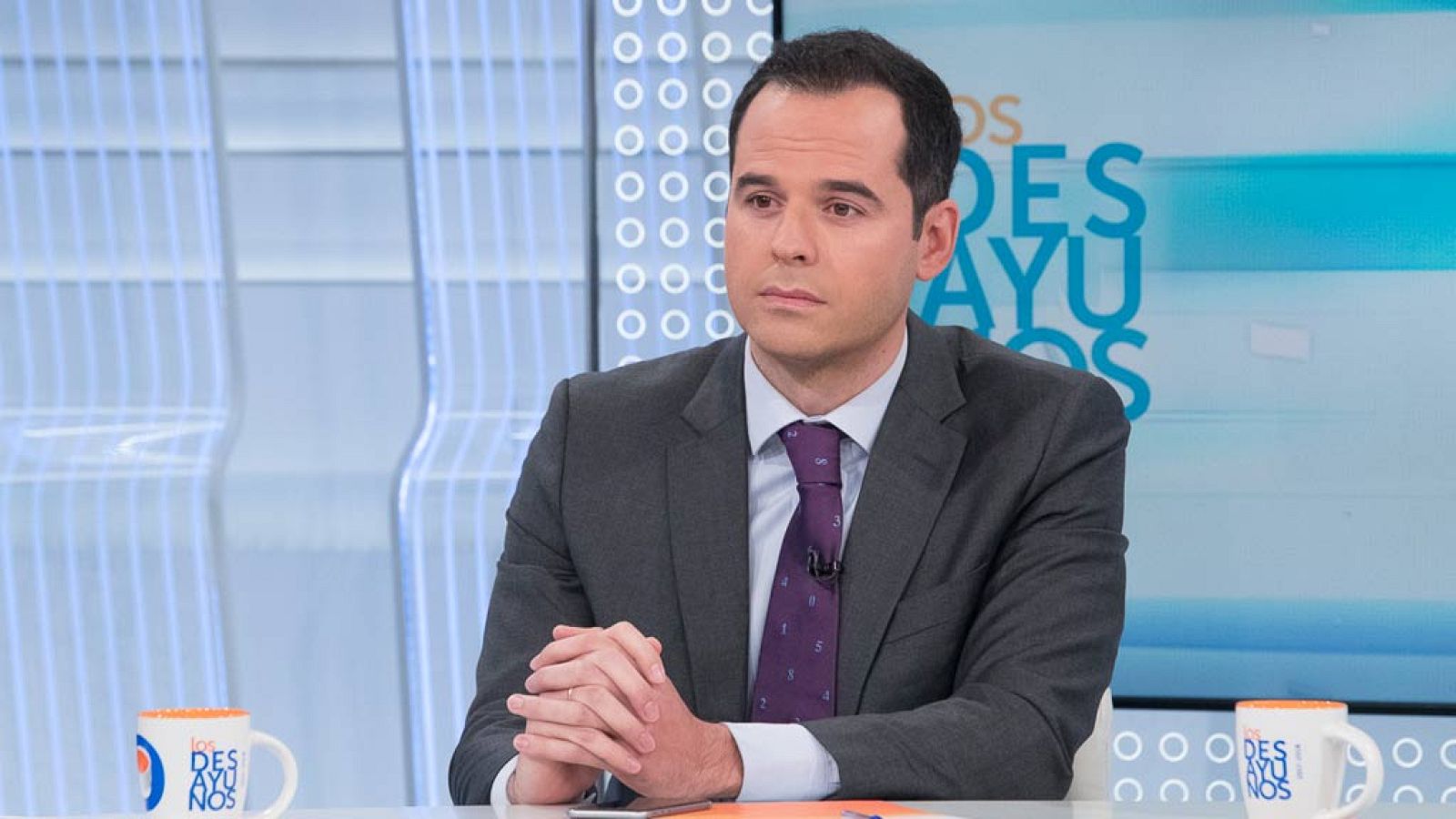 Ciudadanos apoyaría un Gobierno "técnico" en Madrid con Gabilondo y sin Podemos bajo su "control" - Los desayunos | Ver