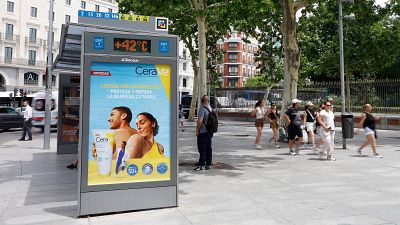 Term�metro urbano en Madrid durante la ola de calor.