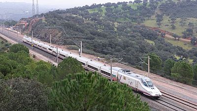 Restablecida la alta velocidad entre Sevilla y Madrid tras 10 horas interrumpida por una aver�a