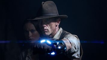 Olivia Munn y Daniel Craig en Cowboys and Aliens