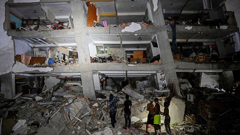Venezolanos en España buscan con "angustia" a su familia: "Hay mucho miedo. El país no está preparado para afrontarlo"
