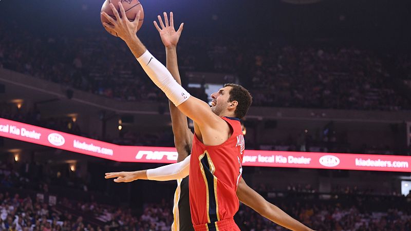 Warriors-Spurs, Thunder-Jazz y Blazers-Pelicans, duelos de 'playoffs' con sabor español