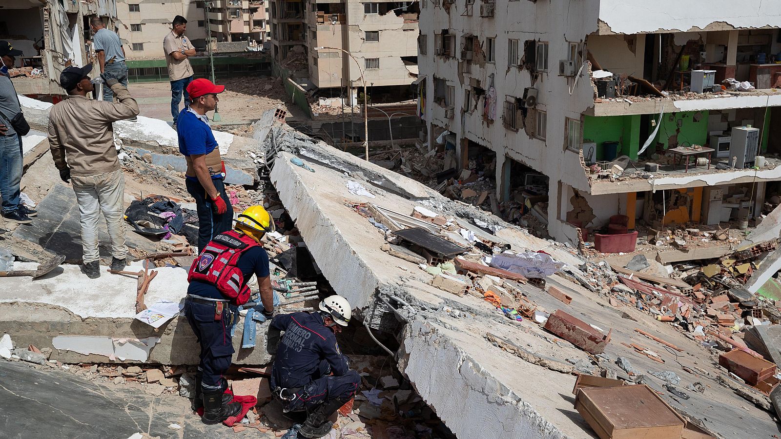 Las primeras 72 horas tras un terremoto, cruciales | Ver