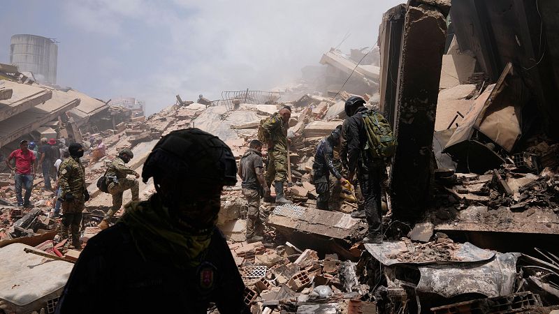 Venezuela eleva el balance de víctimas de los terremotos a 920 muertos y más de 3.300 heridos