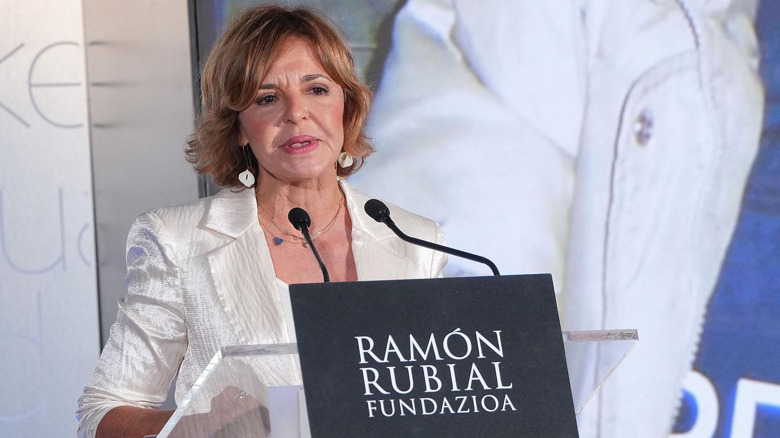 Almudena Ariza, premio Ramón Rubial a la Comunicación - Fin de semana 24h | Ver