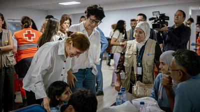 Veinte ni�os enfermos de Gaza y sus familiares han llegado a Espa�a.