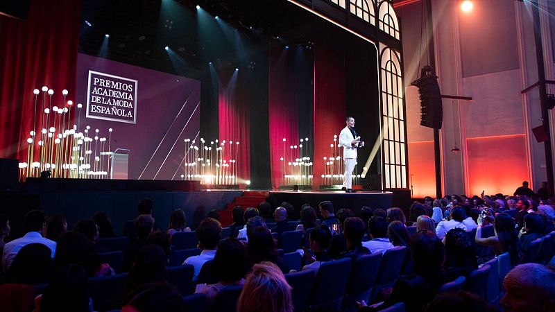 RTVE celebra los III Premios Academia de la Moda Española en una gala de homenaje a los oficios artesanos