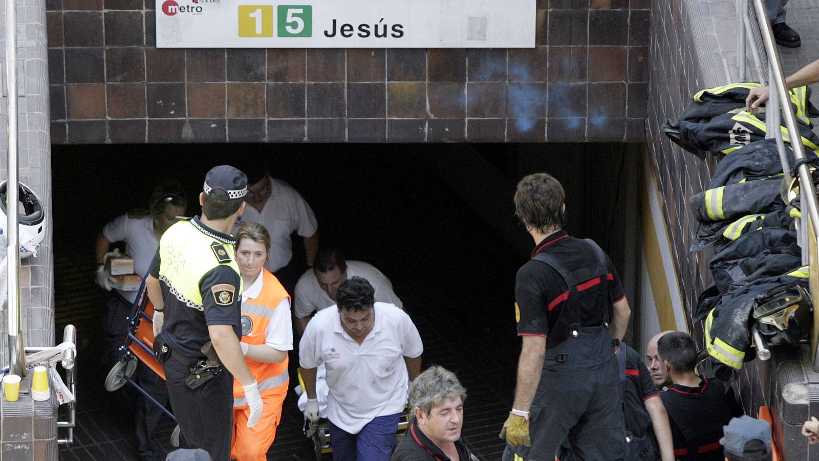 Se cumplen 20 años del accidente de metro de Valencia - Telediario 1 | Ver