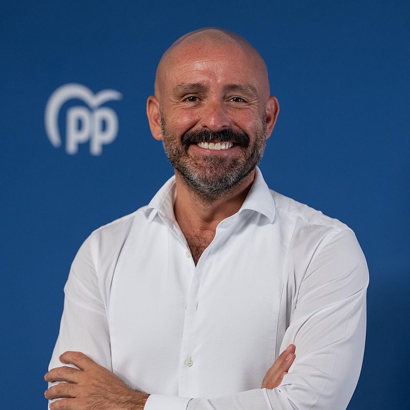 De los Santos niega una "claudicación" del PP en el pacto con Vox en Andalucía: "Todos tienen que ceder"