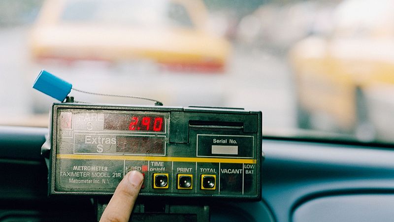 El Defensor del Pueblo investiga a 12 pueblos murcianos por impedir que las personas con VIH sean taxistas