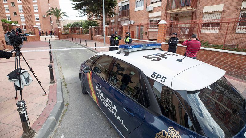 Detenidos en Alicante los 11 integrantes de una banda especializada en cometer atracos con armas de fuego