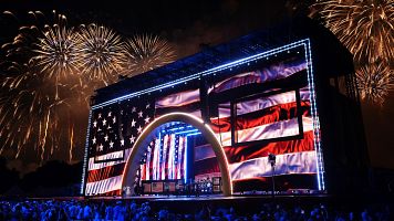 Fuegos artificiales en la ceremonia del 250 aniversario de la independencia de Estados Unidos. AP Photo/Mark Schiefelbein