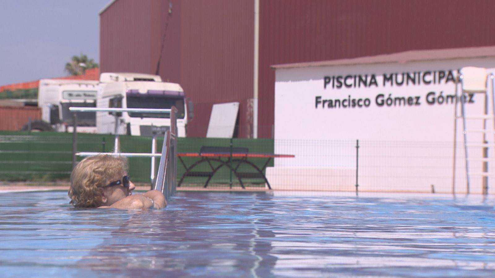 Los Guadalperales estrena la nueva piscina municipal - Noticias de Extremadura | Ver