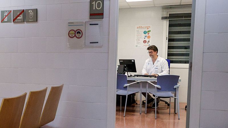 Cifras clave del absentismo y las bajas laborales: las ausencias por enfermedad de los asalariados se duplican en una década