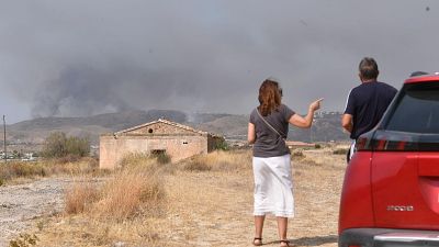 Miedo e incertidumbre por el avance del fuego en Almer�a: "Muchos vecinos no saben si se han quemado sus casas"