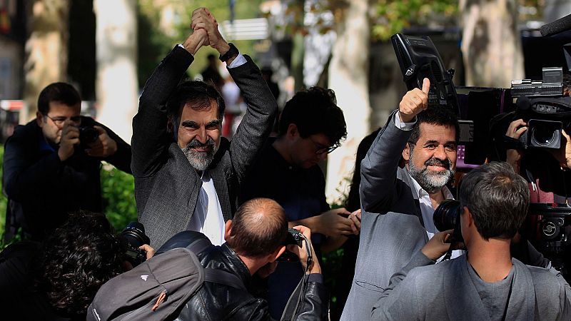 Sánchez, Junqueras y Cuixart protestan ante el Supremo por su "juicio político" y ponen en duda la objetividad de Llarena