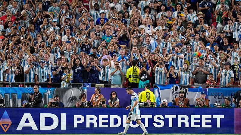 Messi y la capa definitiva de la rivalidad del Inglaterra - Argentina
