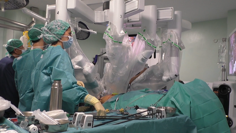 El hospital de Cruces lleva a cabo el primer trasplante renal realizado en Euskadi mediante cirugía robótica