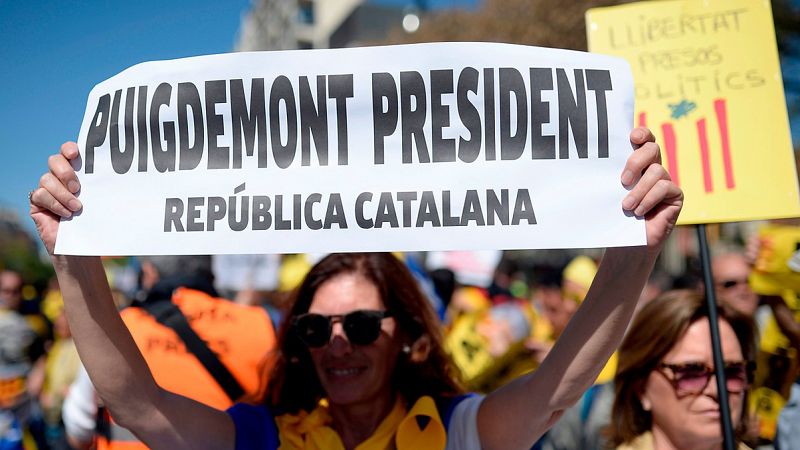 La reforma para investir a Puigdemont sigue su trámite mientras JxCat decide candidato en Berlín