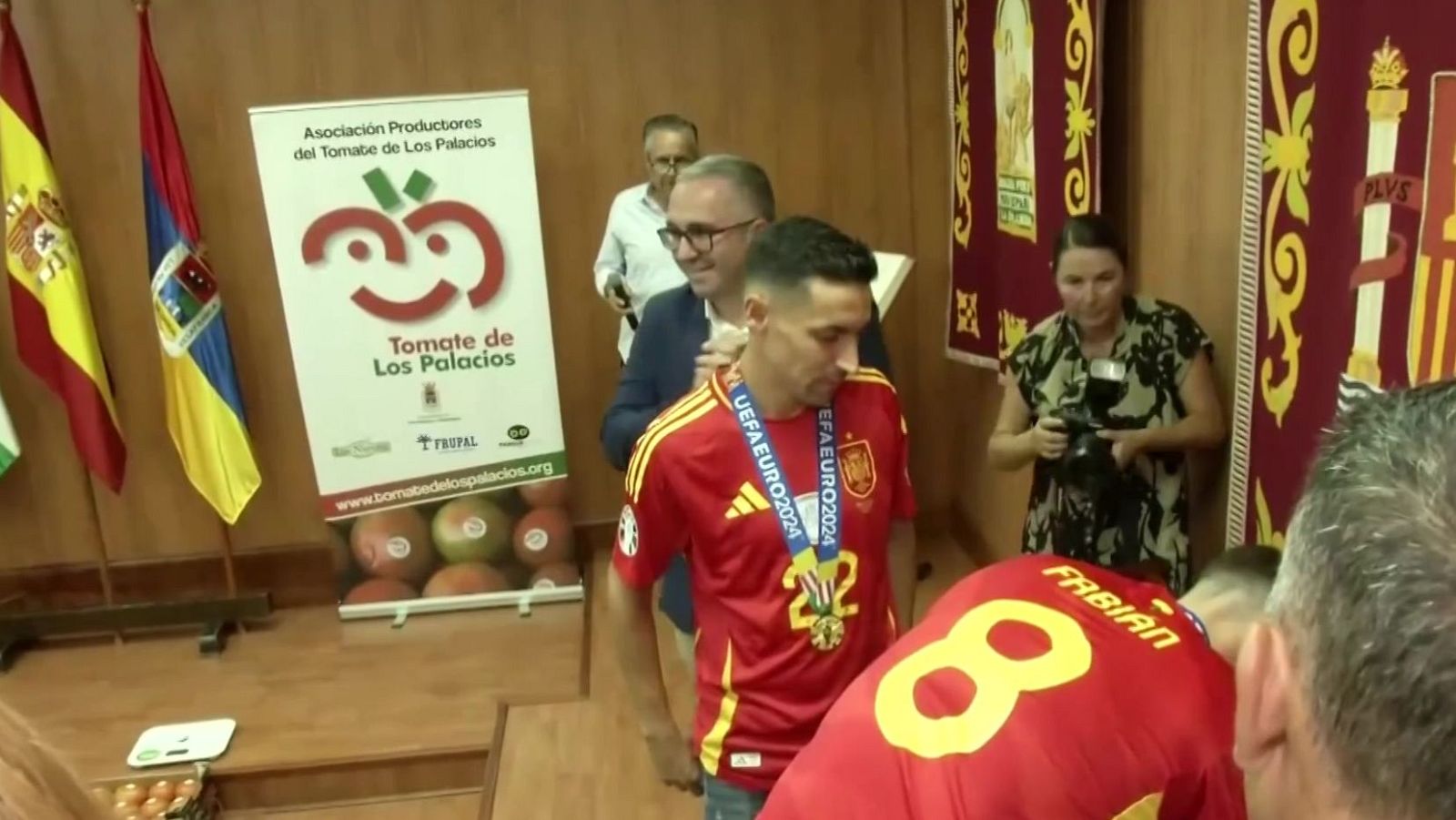 Gavi, Fabián y Álex Baena, andaluces y campeones del mundo - Noticias Andalucía | Ver