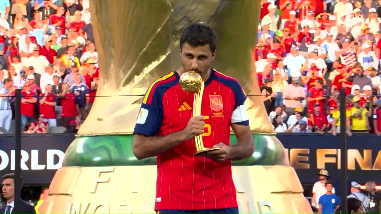 Rodri y Diomande, a punto de ser anunciados como fichajes del Madrid - Teledeporte | Ver