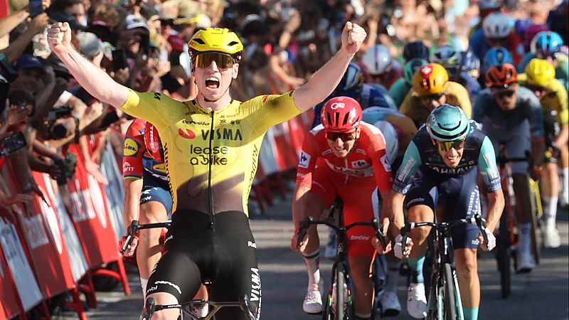 Matthew Brennan gana el sprint en Manosque y Tadej Pogacar, 3º, defiende con éxito su liderato de la Vuelta